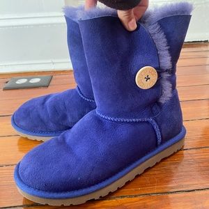Perfect Condition UGG Bailey Button
